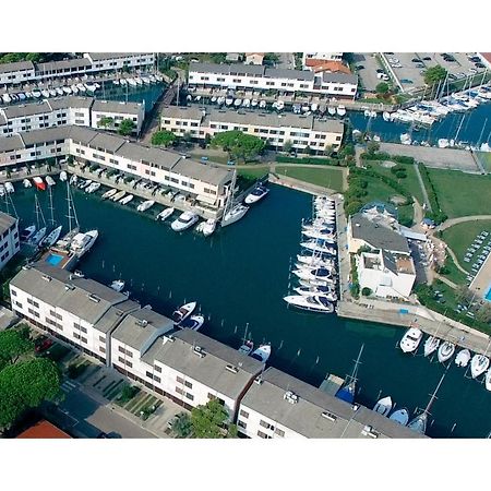 Isola Terramare Apartment Линяно Сабиадоро Екстериор снимка