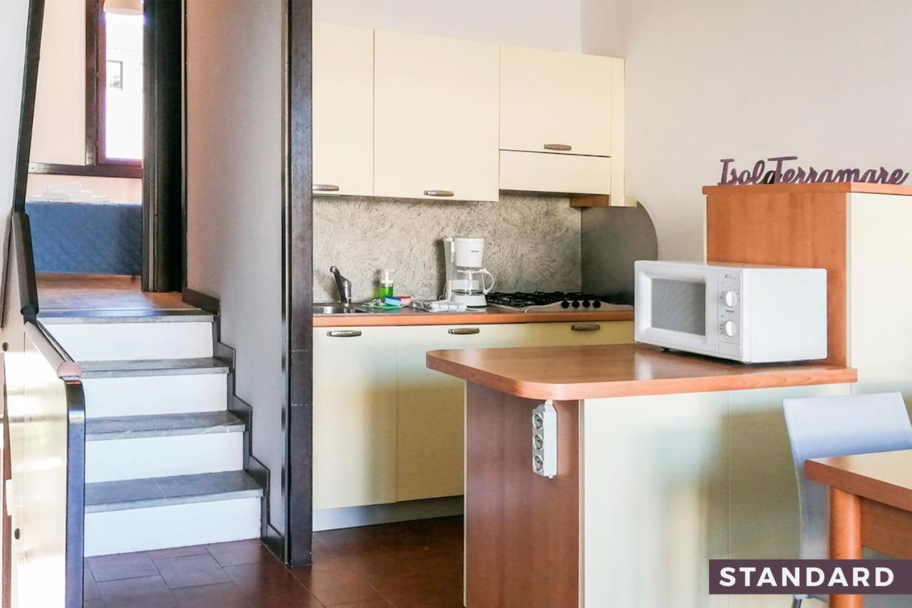 Isola Terramare Apartment Линяно Сабиадоро Екстериор снимка