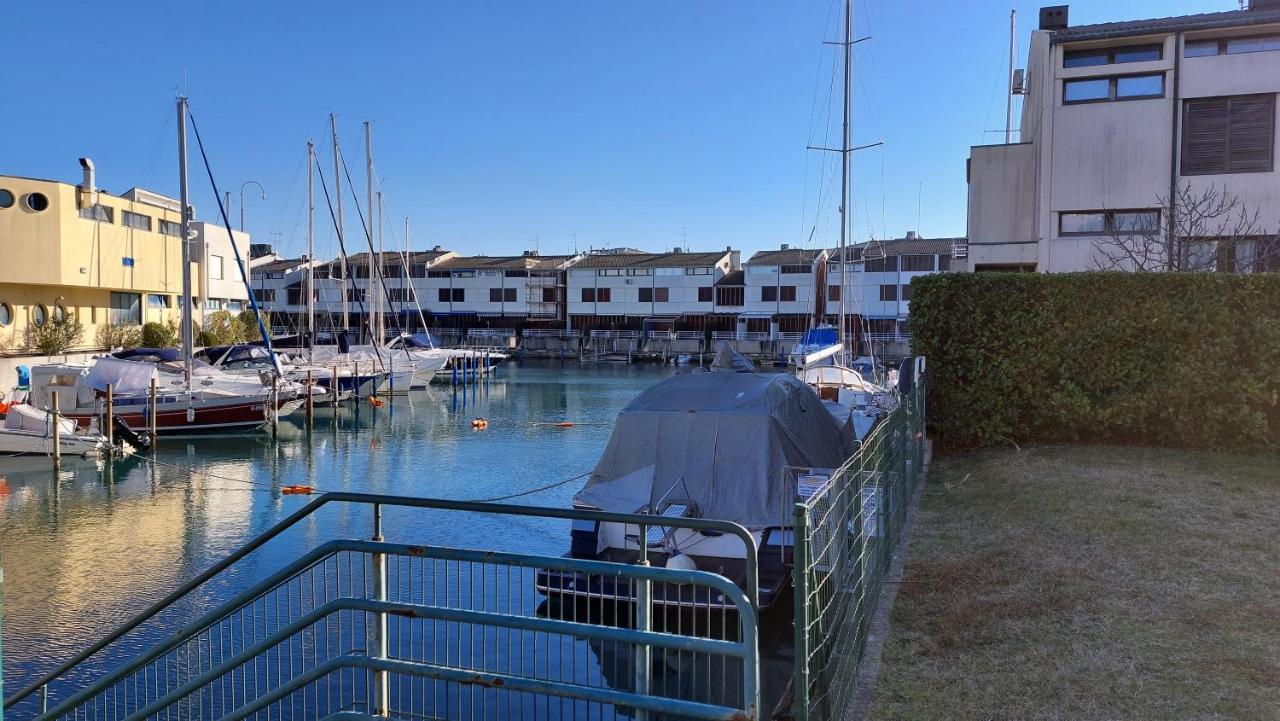 Isola Terramare Apartment Линяно Сабиадоро Екстериор снимка